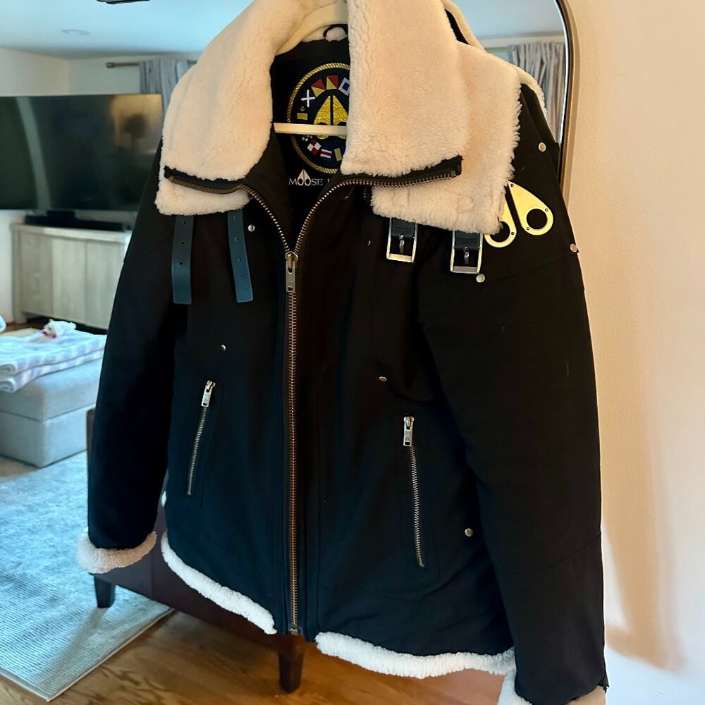Moose Knuckle Black Shearling Trim Parka Moto Style Jacket Preowned - Picture 2 of 6